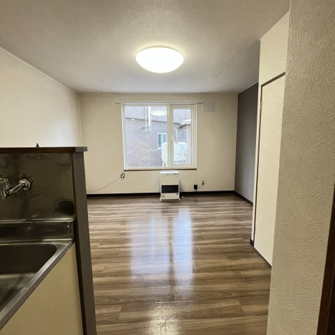 ヴィラ茜の居間・リビング