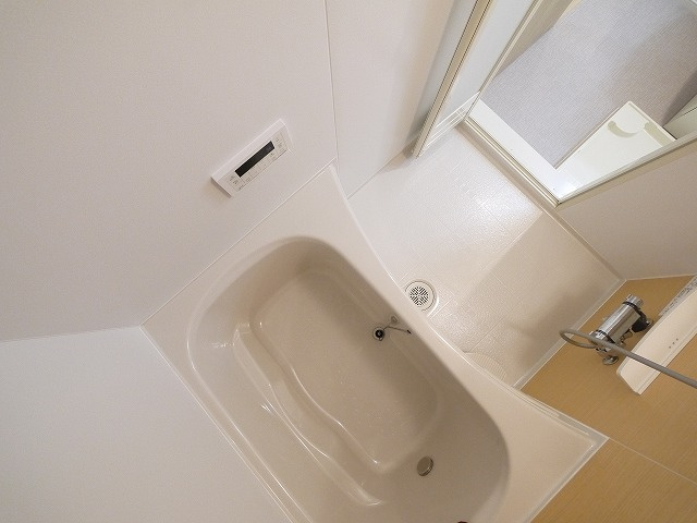 カモミール菅原東の浴室|コンパクトで使いやすいお風呂です