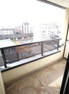 【バルコニー】