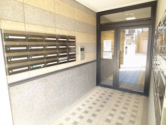 【エントランス】