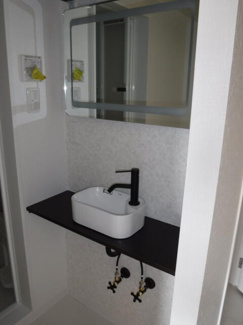 【独立洗面台】