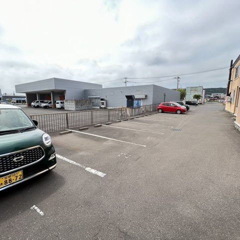 ヴィーナスステージⅡの駐車場