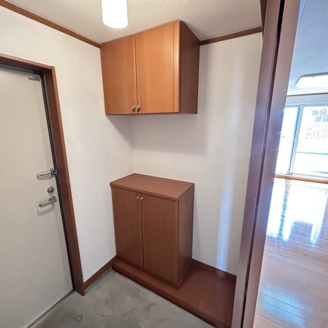 ヴィーナスステージⅡの玄関