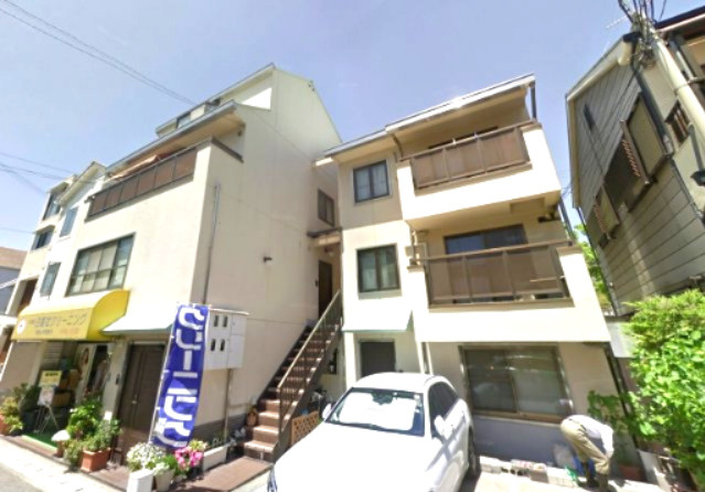 竹本マンションの外観