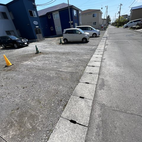 ＰＬＡＴＯＮＪ２の駐車場|駐車場完備です