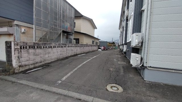 ハイデンス5の駐車場