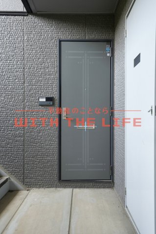 レイクヒルKASA【10,000円キャッシュバック対象物件】の玄関|ゆったりとした玄関です