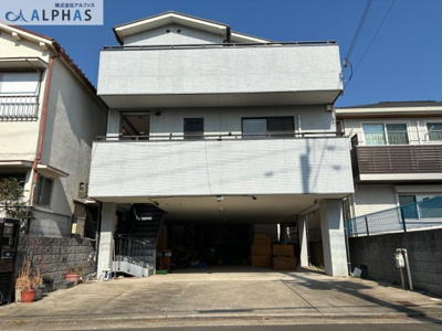【外観】 | 明石市港町　中古戸建 | JR・山陽電鉄本線「明石」駅まで徒歩約15分♪２WAYアクセス可能！！駐車スペース8台可（車種による）♪