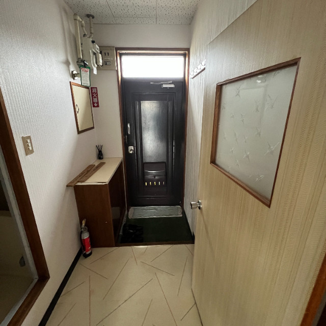 アーバンライフ高砂の玄関