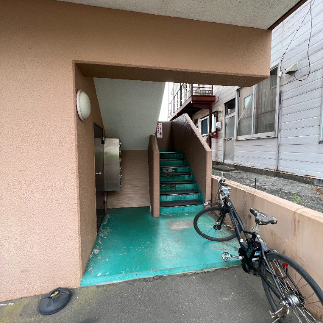 アーバンライフ高砂のエントランス