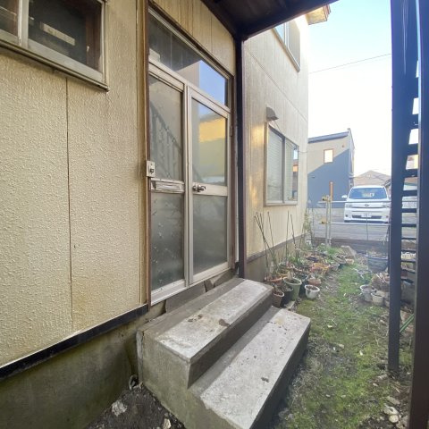 あらいマンション　ＮＯ．２のエントランス