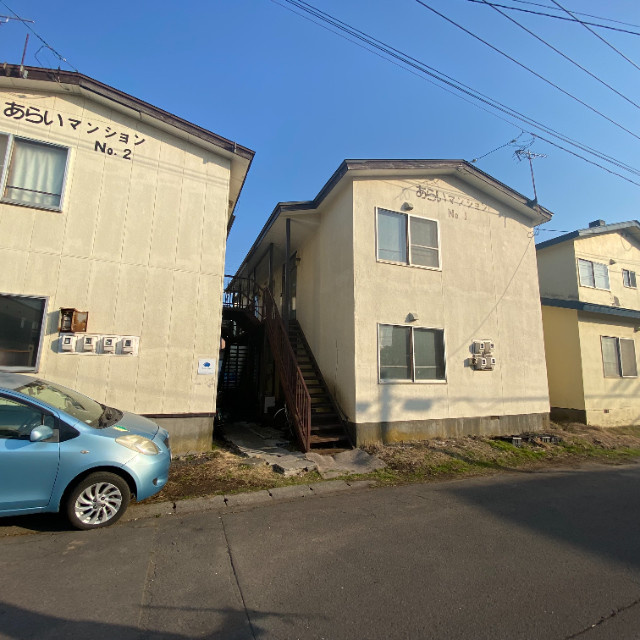 あらいマンション　ＮＯ．２の駐車場|駐車スペースもあります