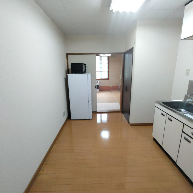 ファミール栄町の居間・リビング