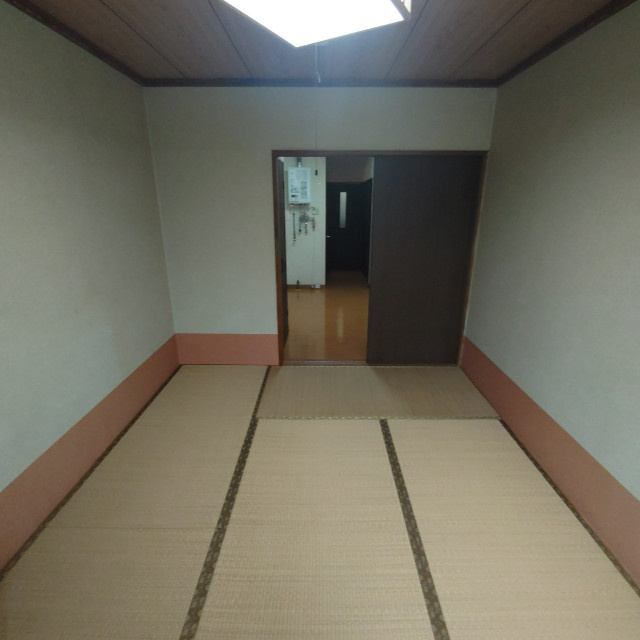 ファミール栄町の和室