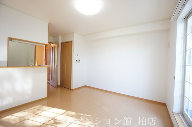 アルコイリスの洋室