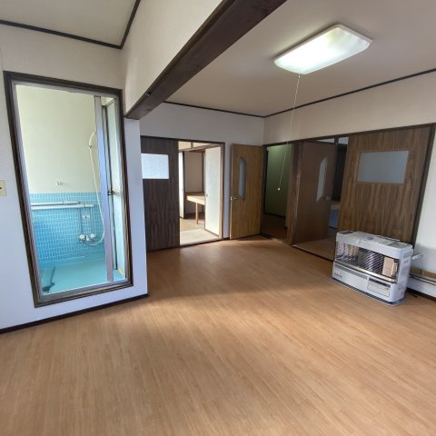 曙ハイツの居間・リビング|ゆったり過ごせるリビングです