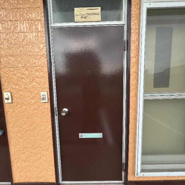 ハイツアンバサダーの玄関