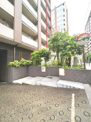 【その他共用部分】 | 本郷アローハイツ 5F | 【 others 】
敷地の外にある共用ごみ置き場です。