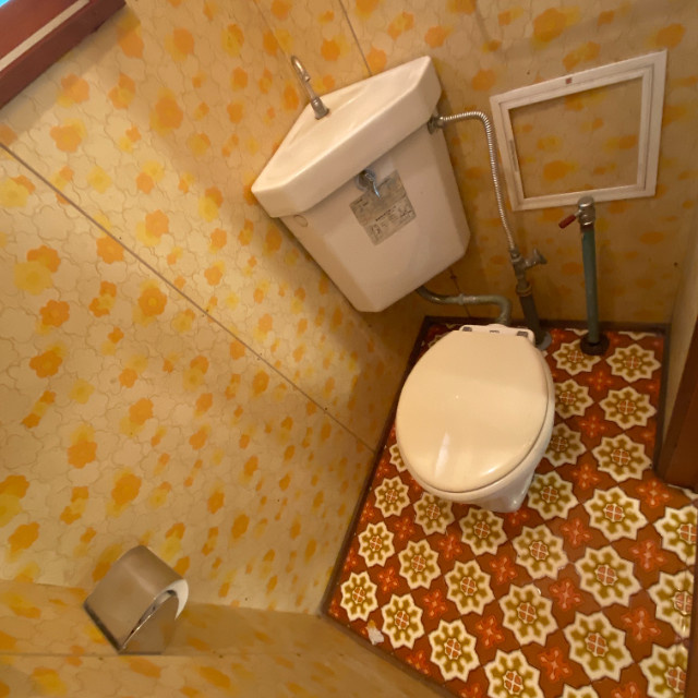 室蘭市東町2丁目15-7戸建のトイレ