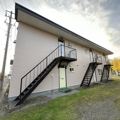 加地ハイツ1号棟