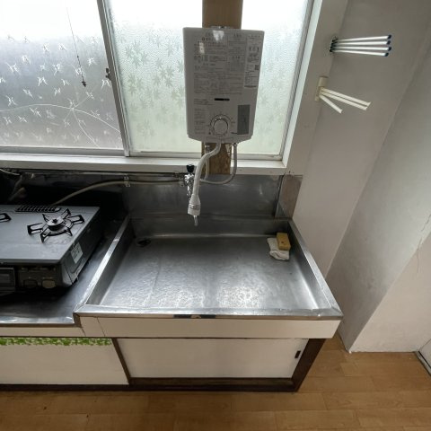 斉藤アパートの洗面所|コンパクトで使いやすい洗面所