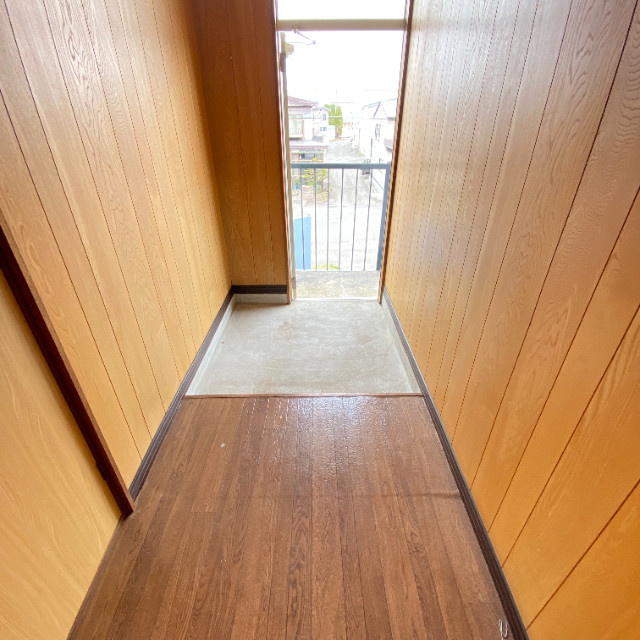 加地ハイツ2号棟の玄関