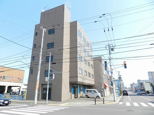 Ｅ．Ｓアベニュー　ヒラノアパートメント