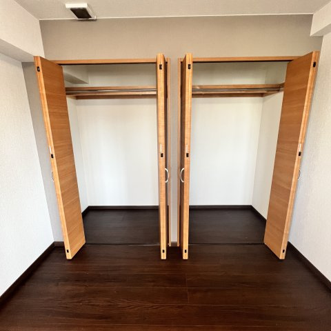 Ｅ．Ｓアベニュー　ヒラノアパートメントの収納