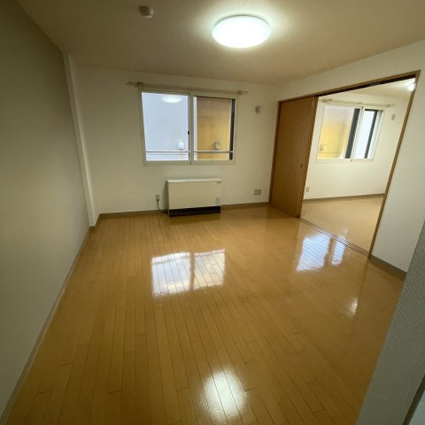 東町コーポラスの居間・リビング