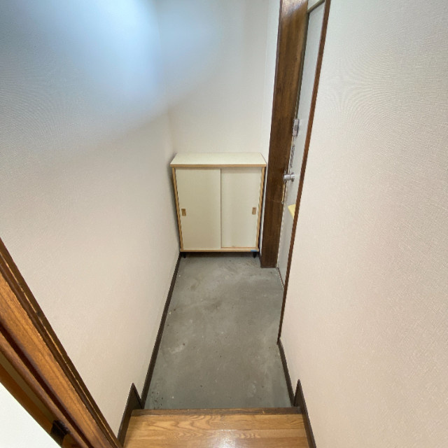 メゾン白樺の玄関