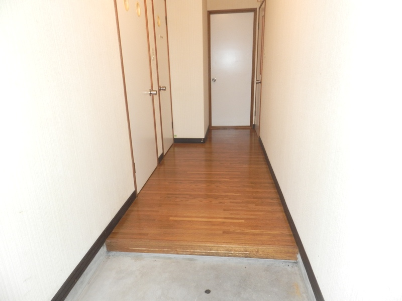 第１グレイス加地の玄関