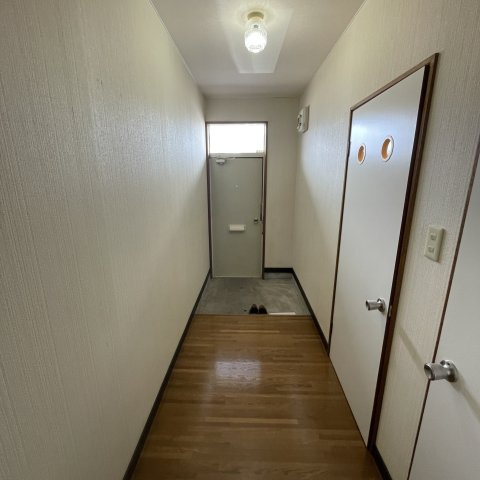 第１グレイス加地の玄関
