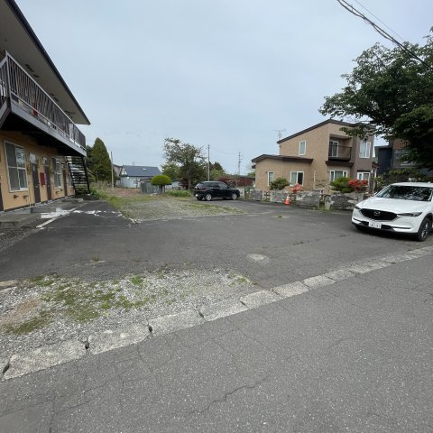 メゾン白樺の駐車場