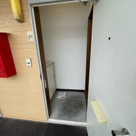 メゾン白樺のエントランス