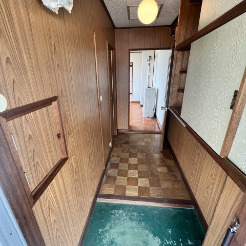 めぐみマンションの玄関