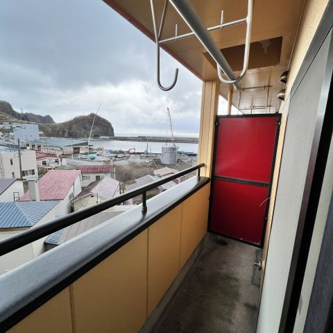 ガーネットのバルコニー