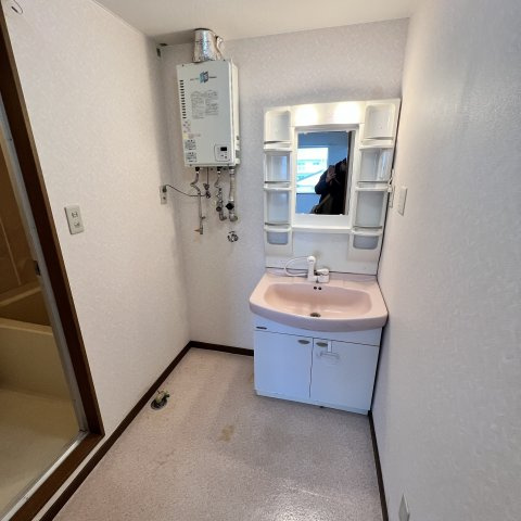ガーネットの洗面所