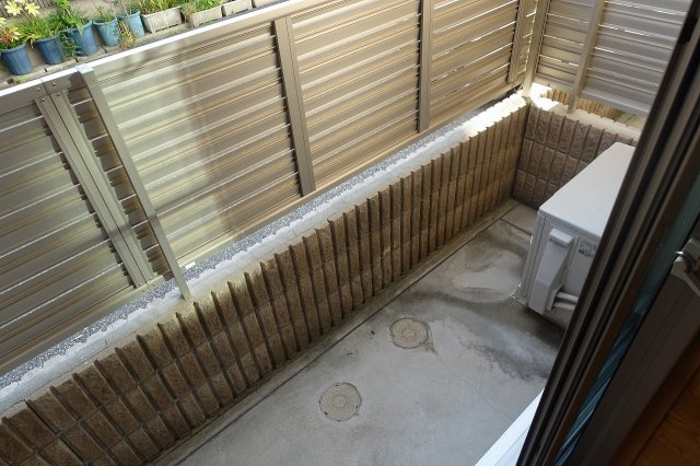 SOL.LEVANTE,Ⅹのバルコニー