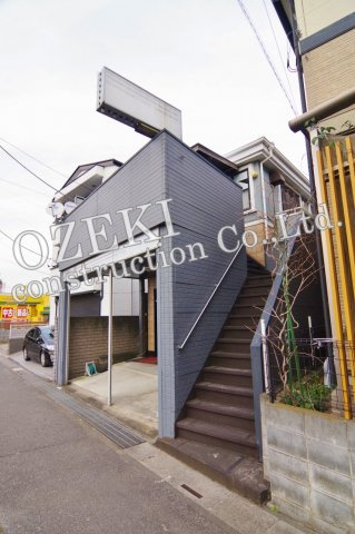 越谷市花田店舗付き住宅の外観