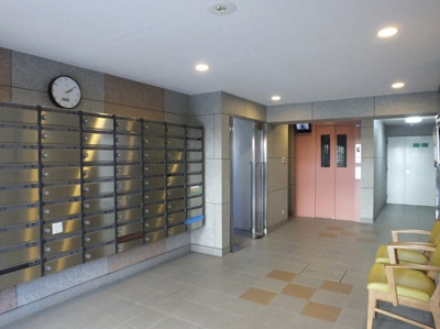 【エントランス】 | トーカンマンション大島B棟 | 清潔なエントランスです