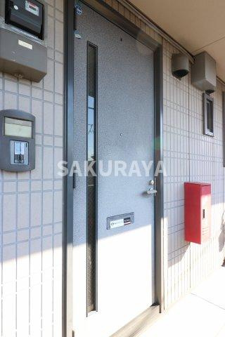 ラフェスタの玄関|2021年撮影。現況と異なる場合がございます。