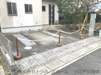 【駐車場】 | 駐車場は並列二台可能です。