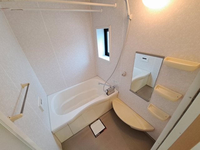 ＳＯＬ．ＬＥＶＡＮＴＥⅥの浴室