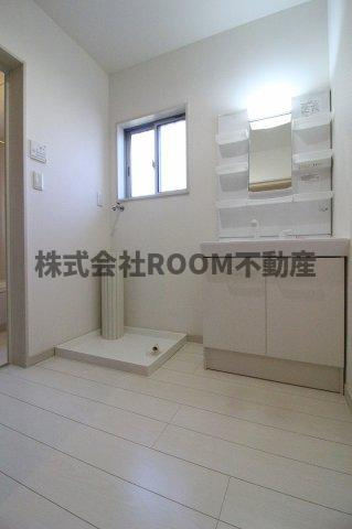 CUORE　KANADA　の洗面所|スペースが確保できる洗面所です