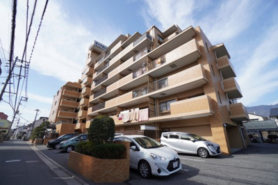 【外観】 | ダイアパレス五日市中央（リノベ済） | 現地（2023年2月12日11：00頃）撮影