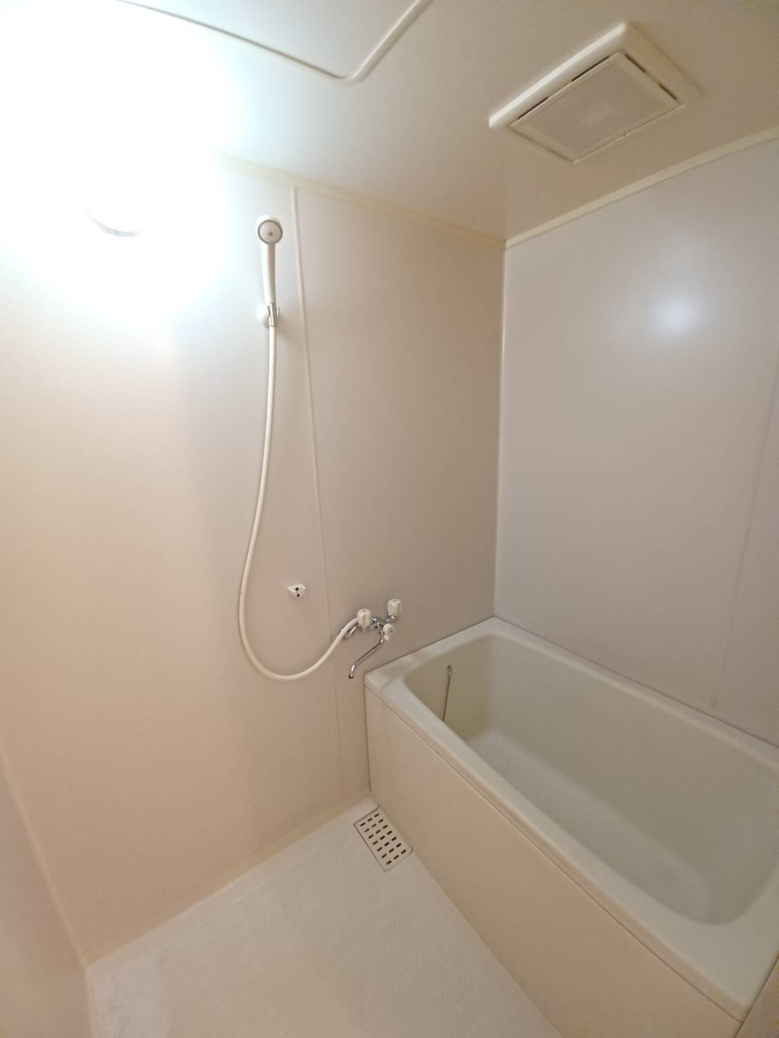 グリーンズホリデイAの浴室