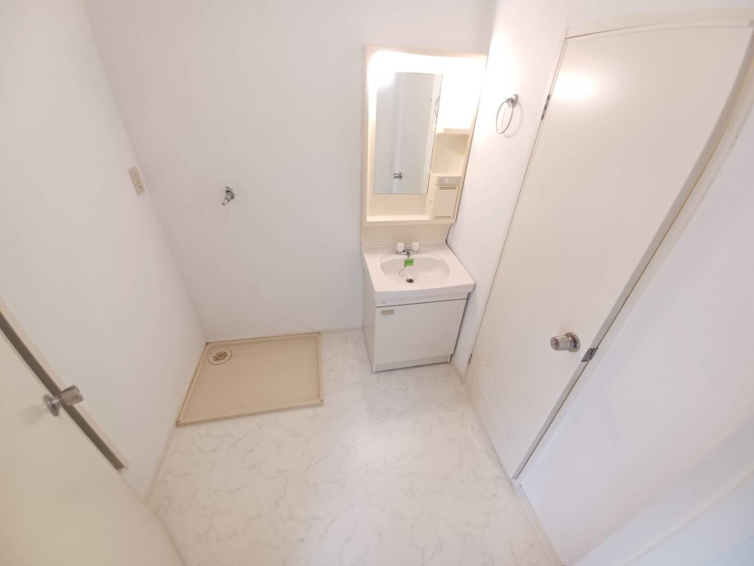 グリーンズホリデイAの洗面所