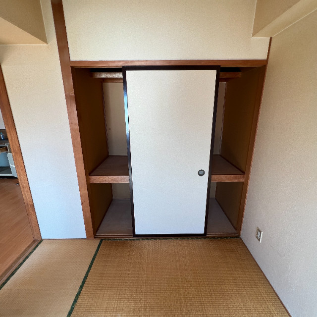 レジデンス柏木の収納