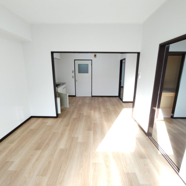 レジデンス柏木の居間・リビング