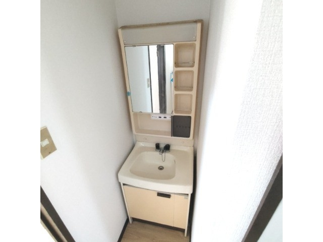 レジデンス柏木の洗面所